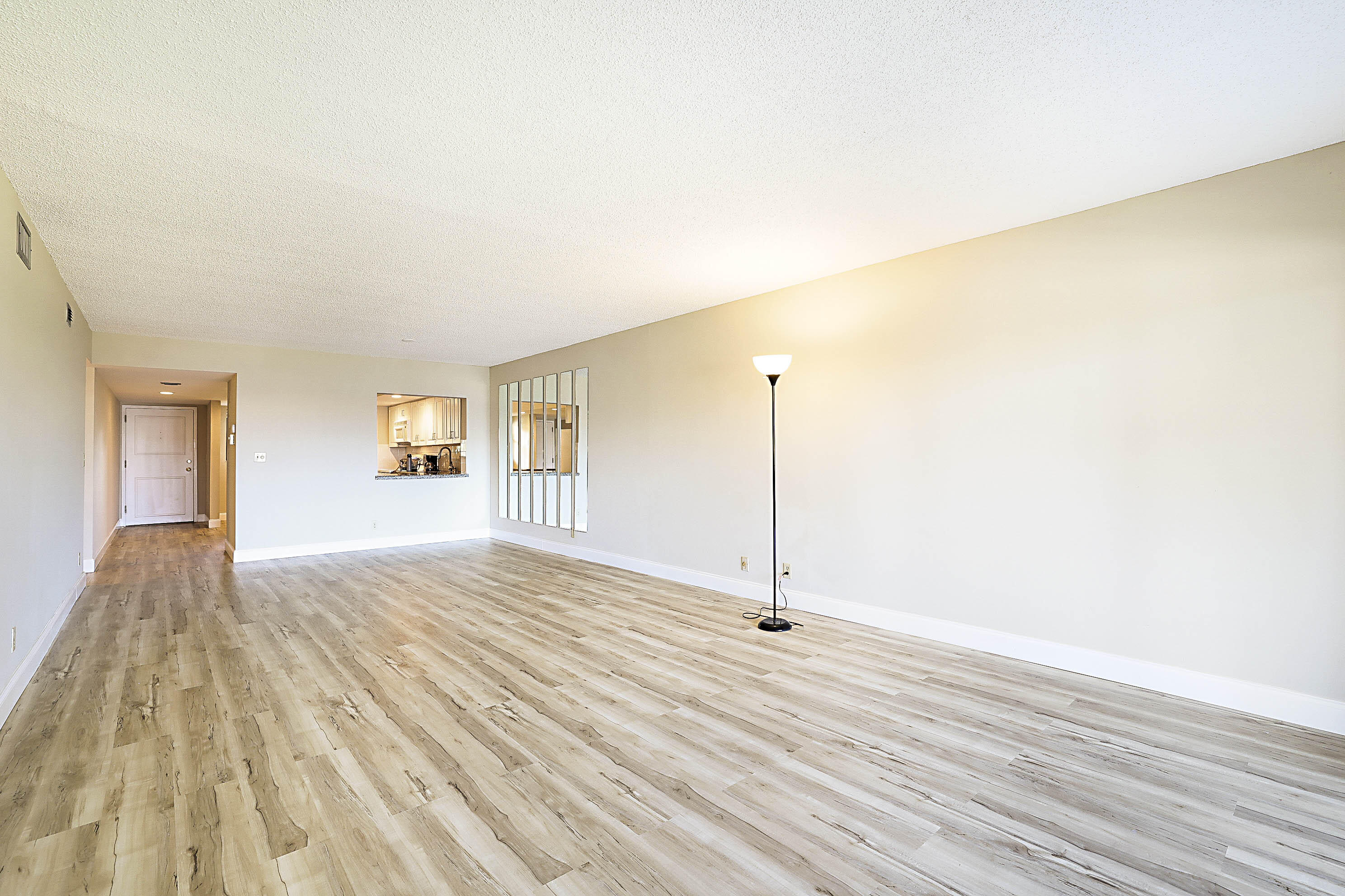 1036 Us Hwy 1 #216 North Palm Beach, FL 33408