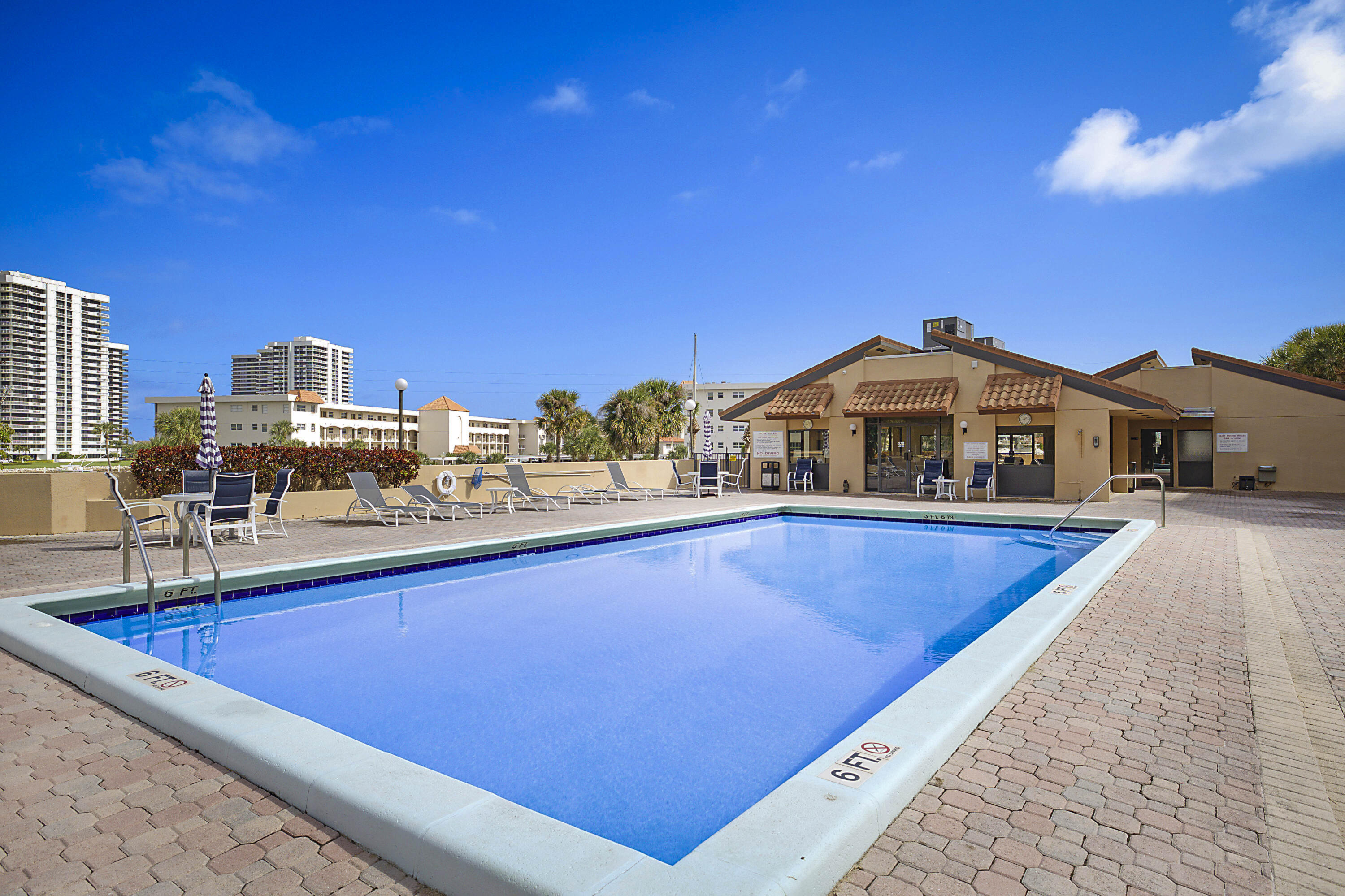 1036 Us Hwy 1 #216 North Palm Beach, FL 33408