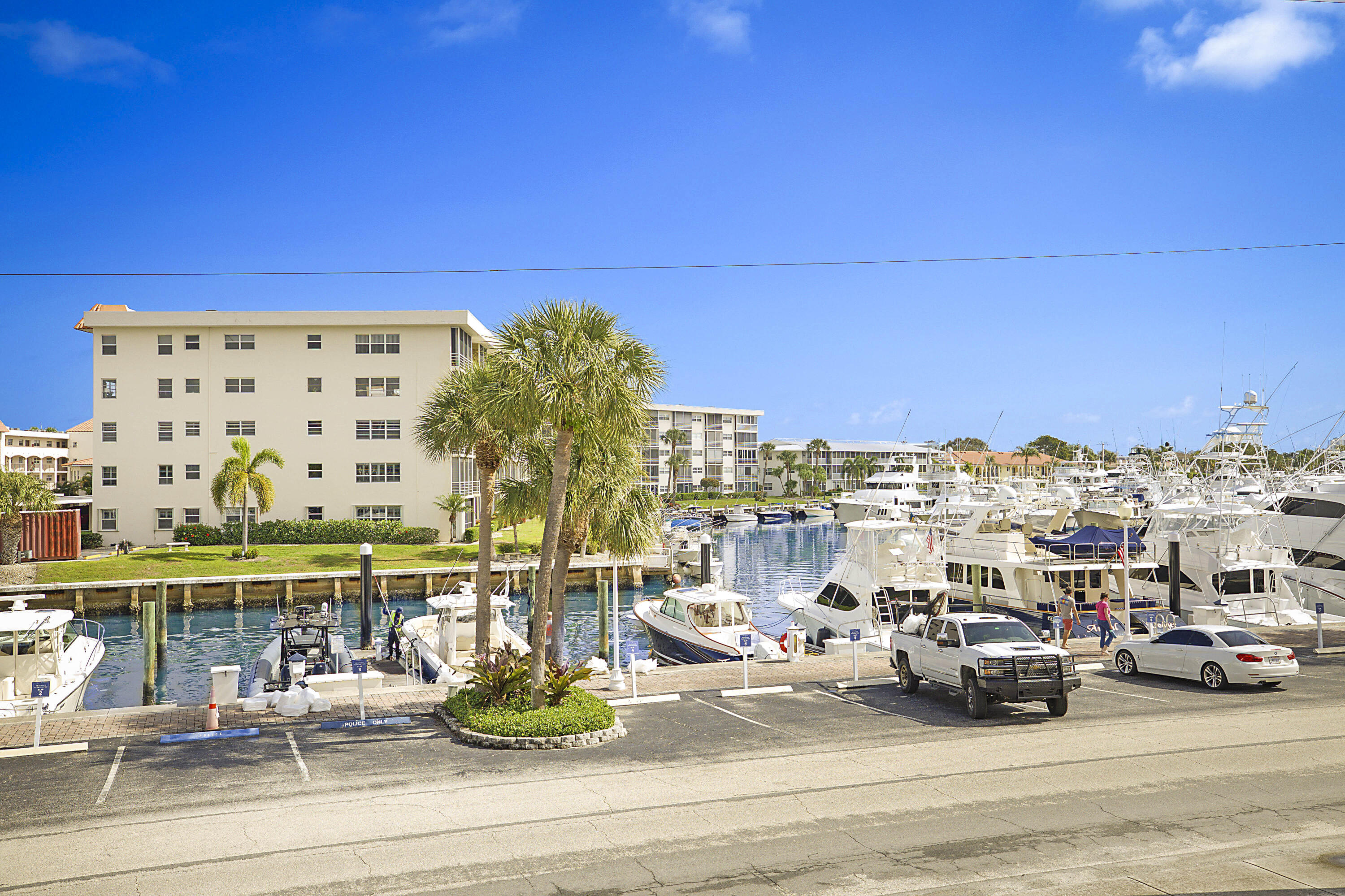 1036 Us Hwy 1 #216 North Palm Beach, FL 33408