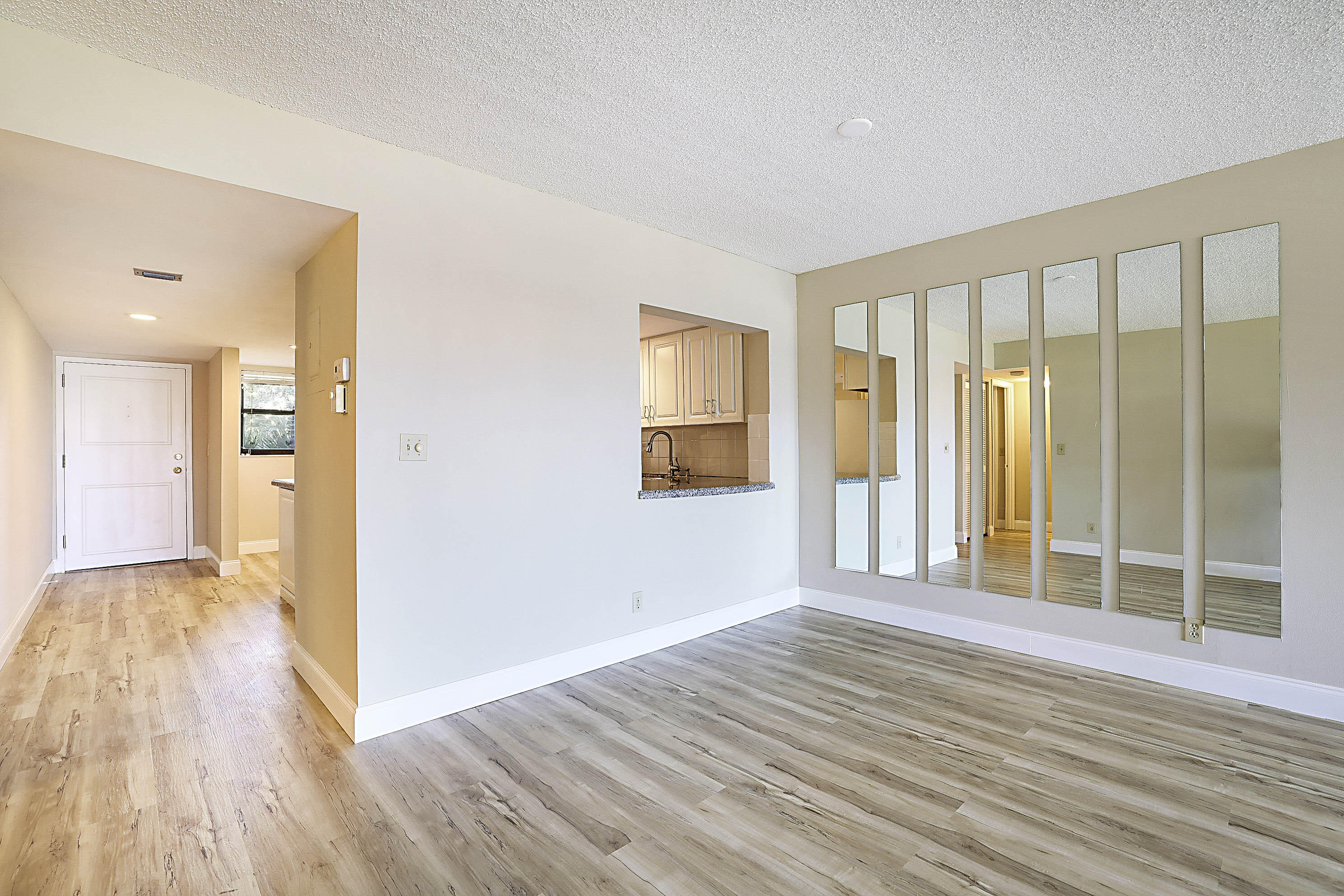 1036 Us Hwy 1 #216 North Palm Beach, FL 33408