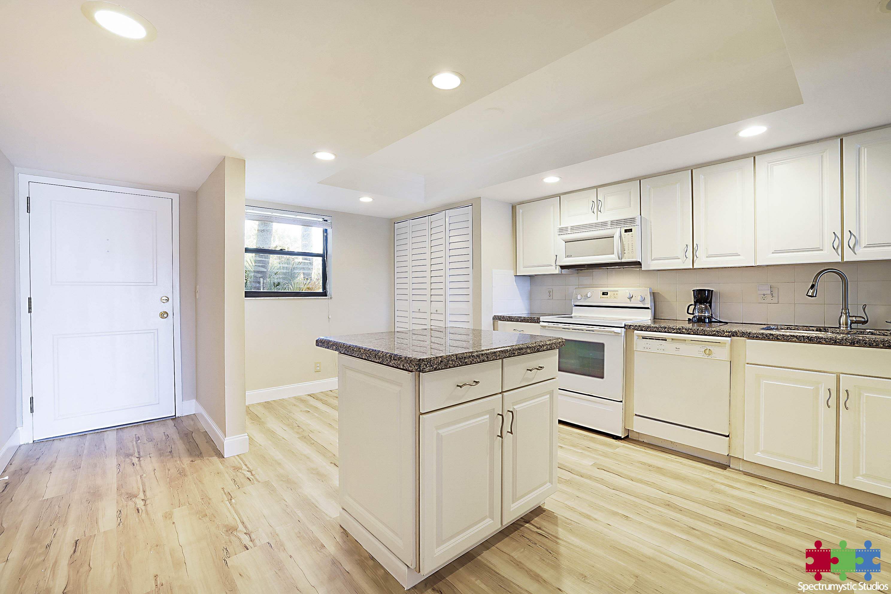 1036 Us Hwy 1 #216 North Palm Beach, FL 33408