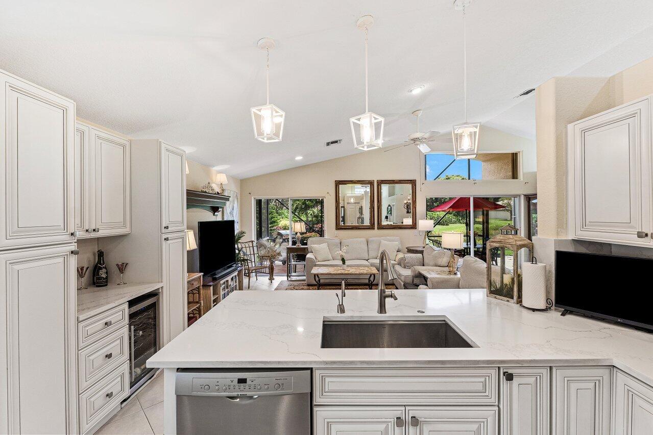 7689 Las Cruces Boynton Beach, FL 33437