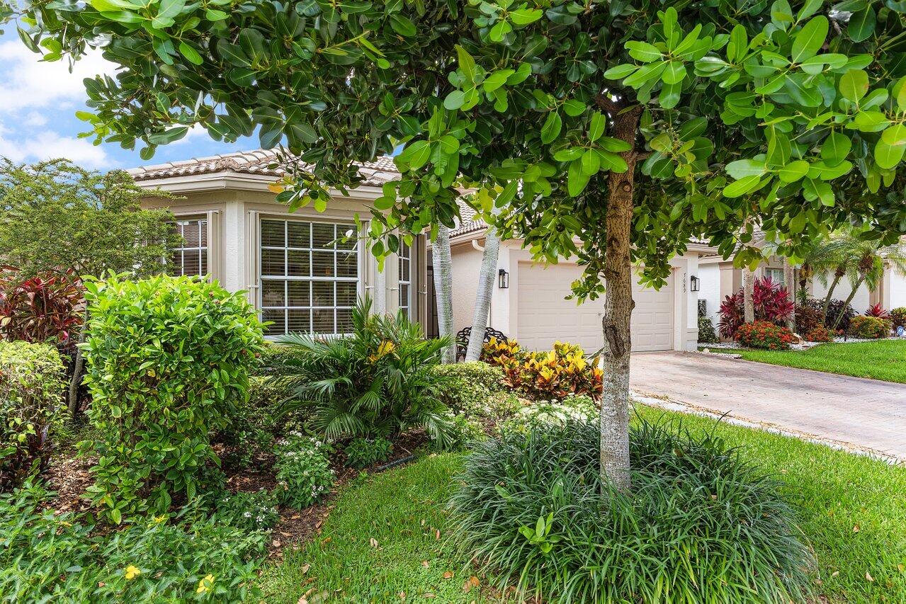 7689 Las Cruces Boynton Beach, FL 33437