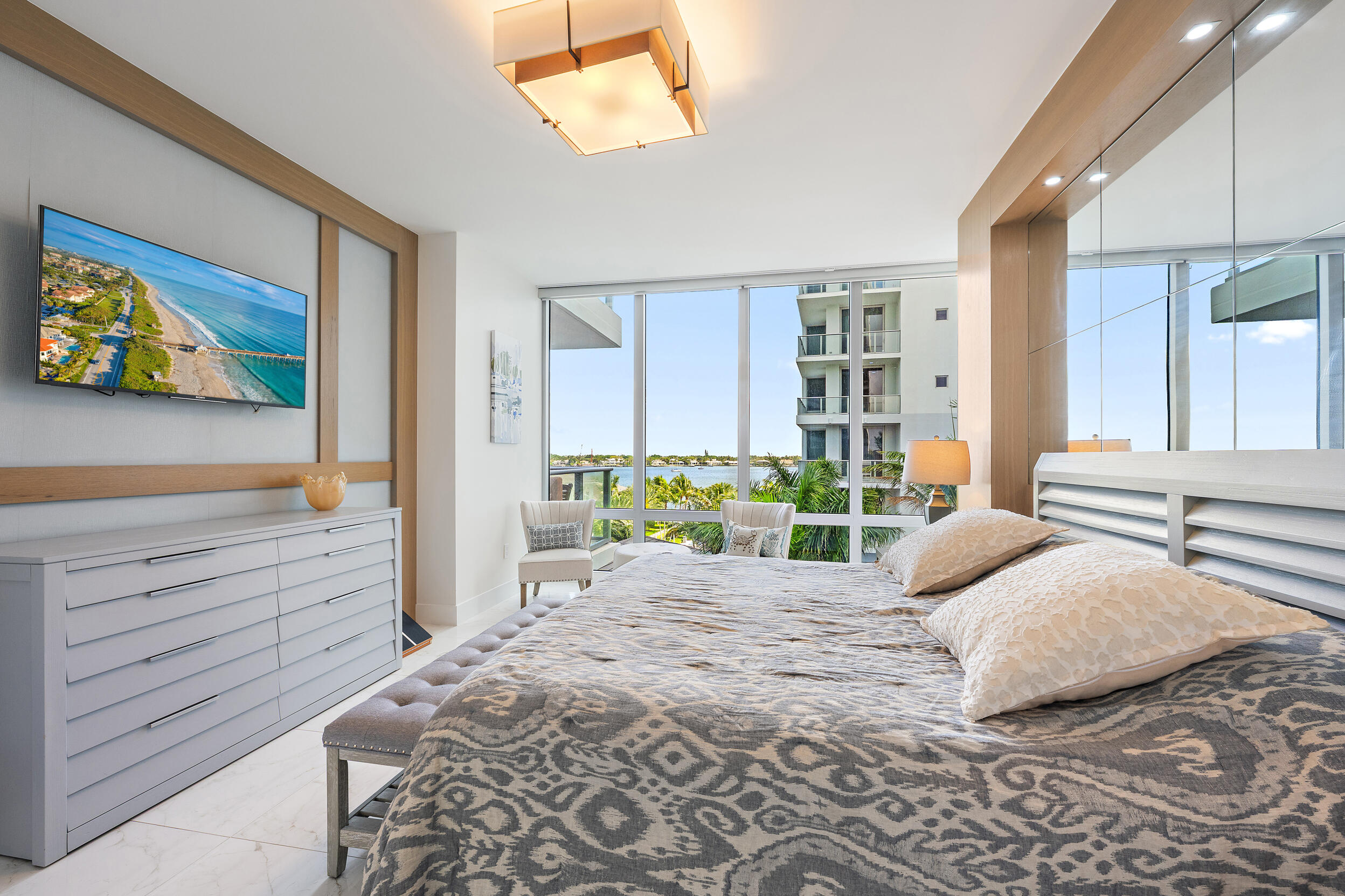 1 Water Clb #504 North Palm Beach, FL 33408