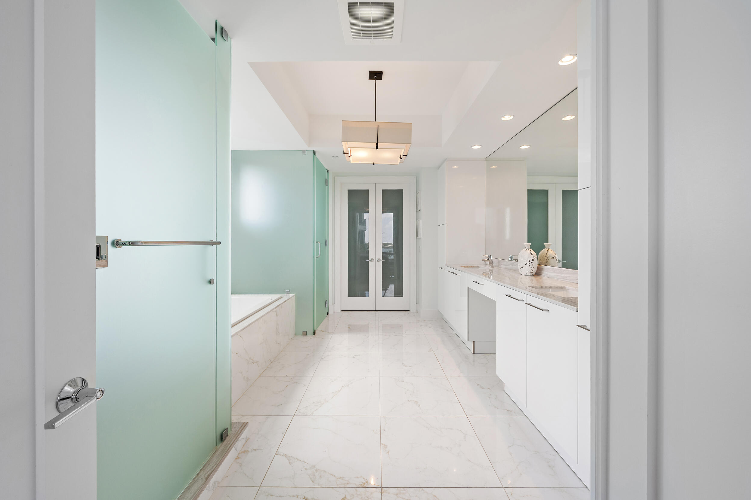 1 Water Clb #504 North Palm Beach, FL 33408