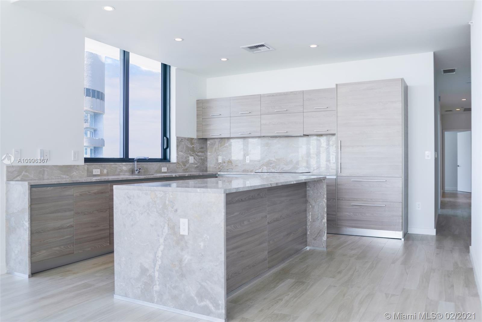 1300 S Miami Ave #PH5206 Miami, FL 33130