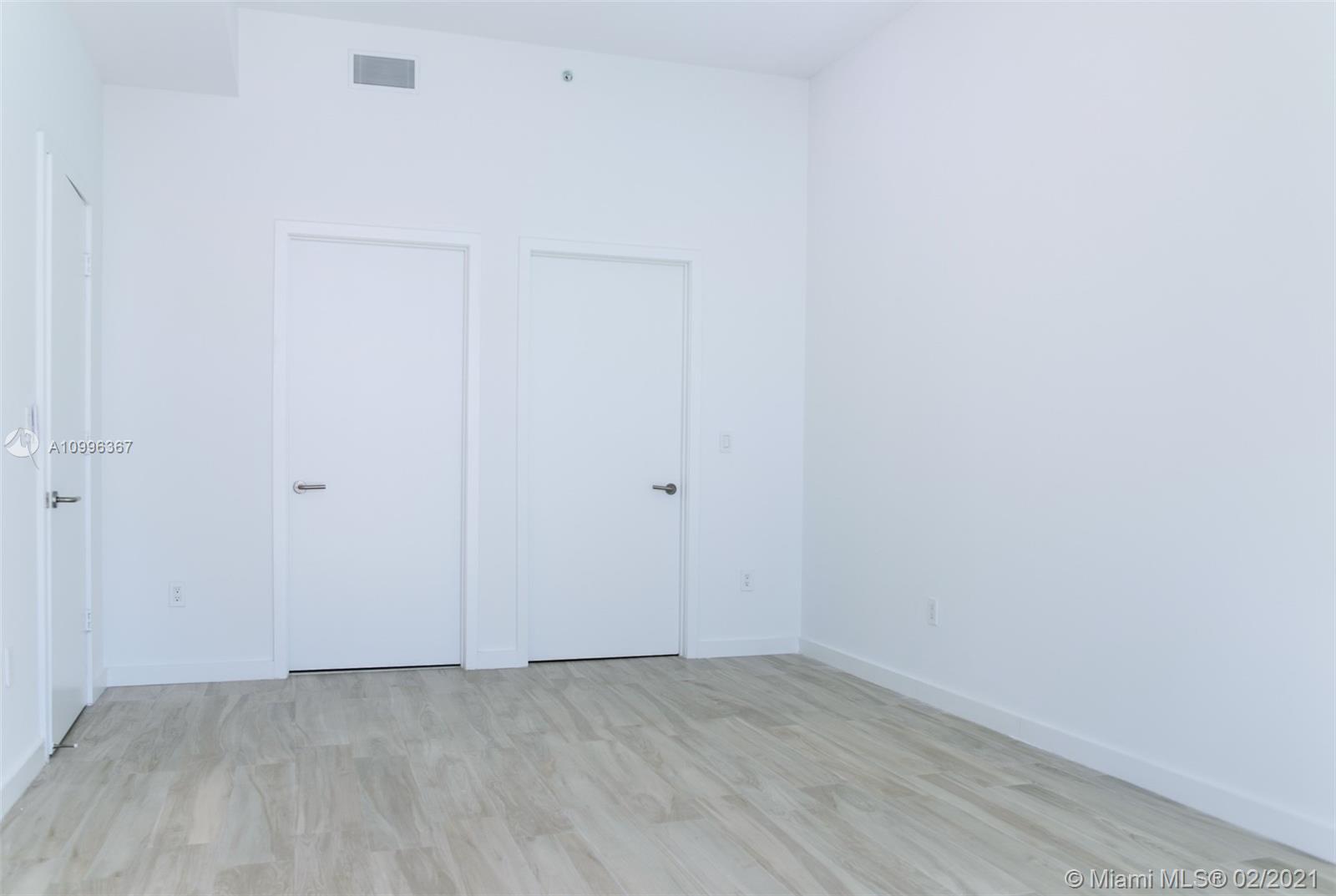 1300 S Miami Ave #PH5206 Miami, FL 33130