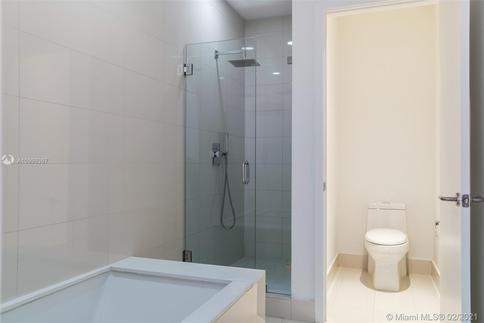 1300 S Miami Ave #PH5206 Miami, FL 33130