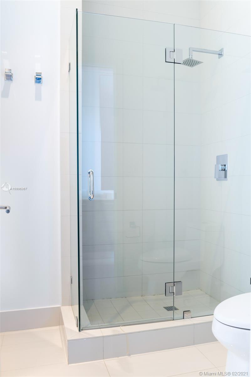 1300 S Miami Ave #PH5206 Miami, FL 33130