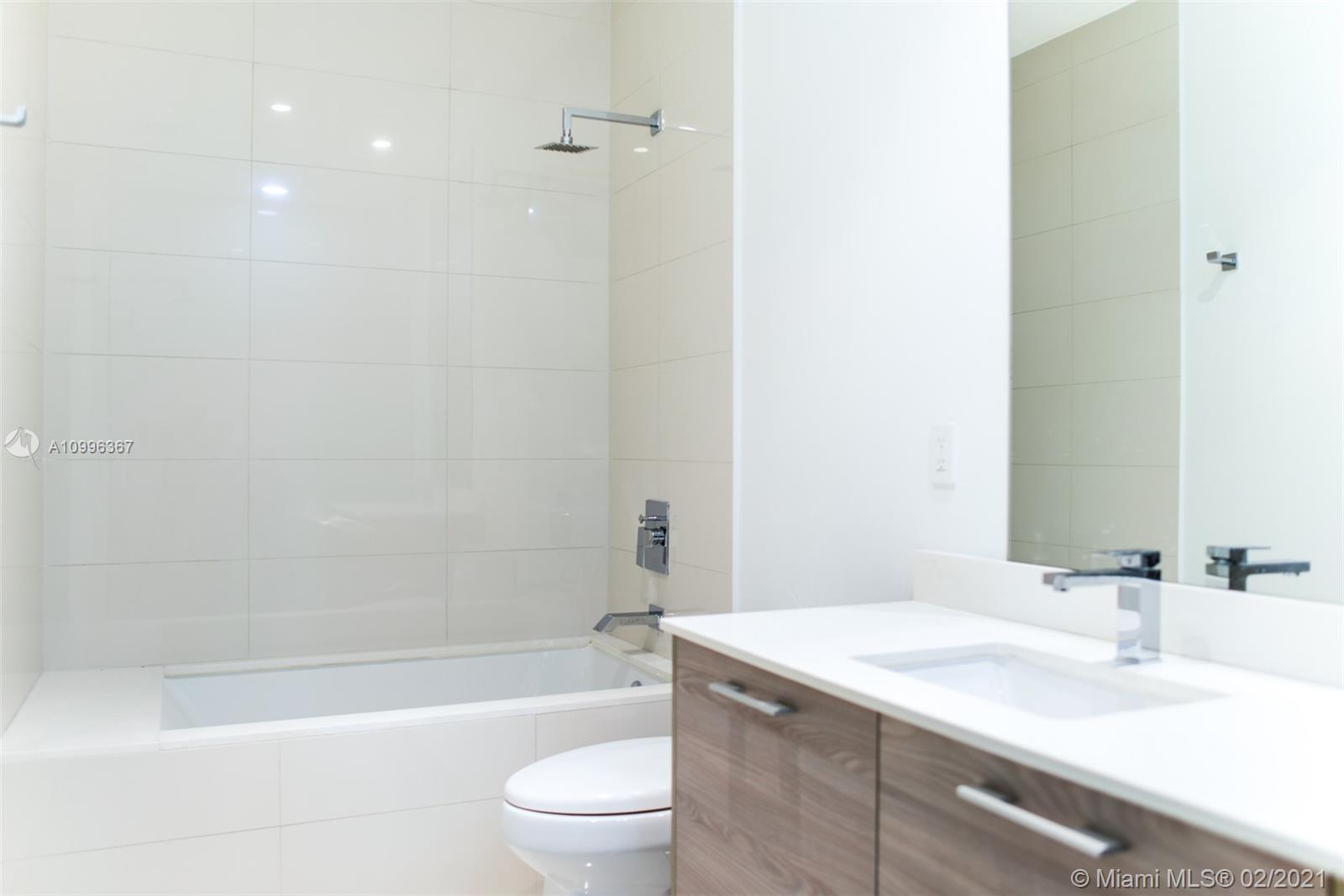 1300 S Miami Ave #PH5206 Miami, FL 33130