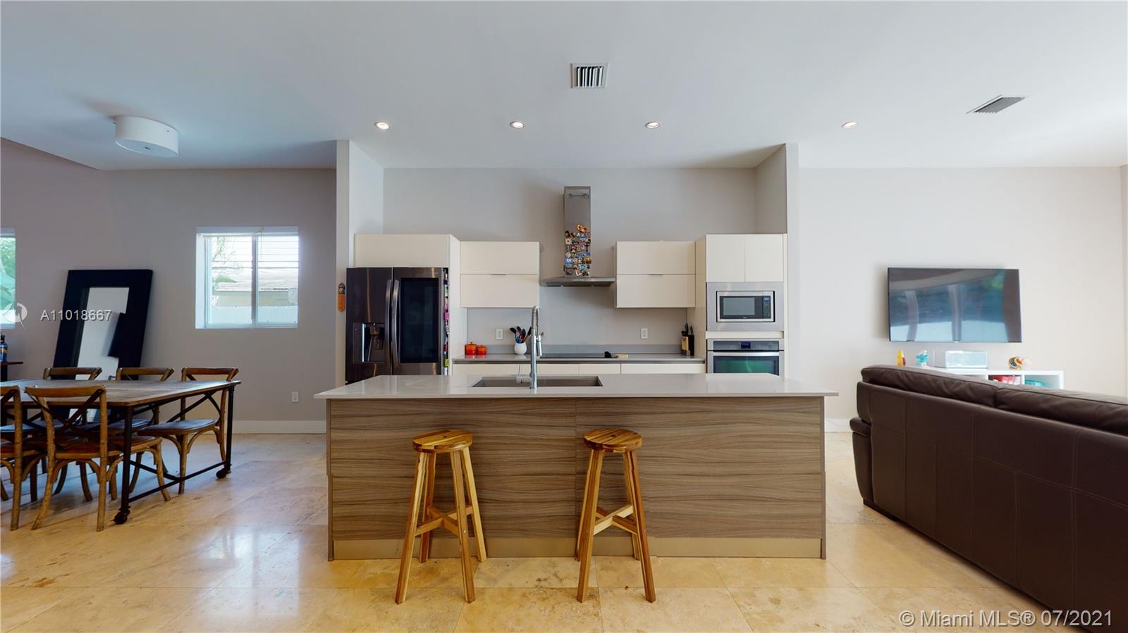 2834 W Trade Ave #2834 Coconut Grove, FL 33133