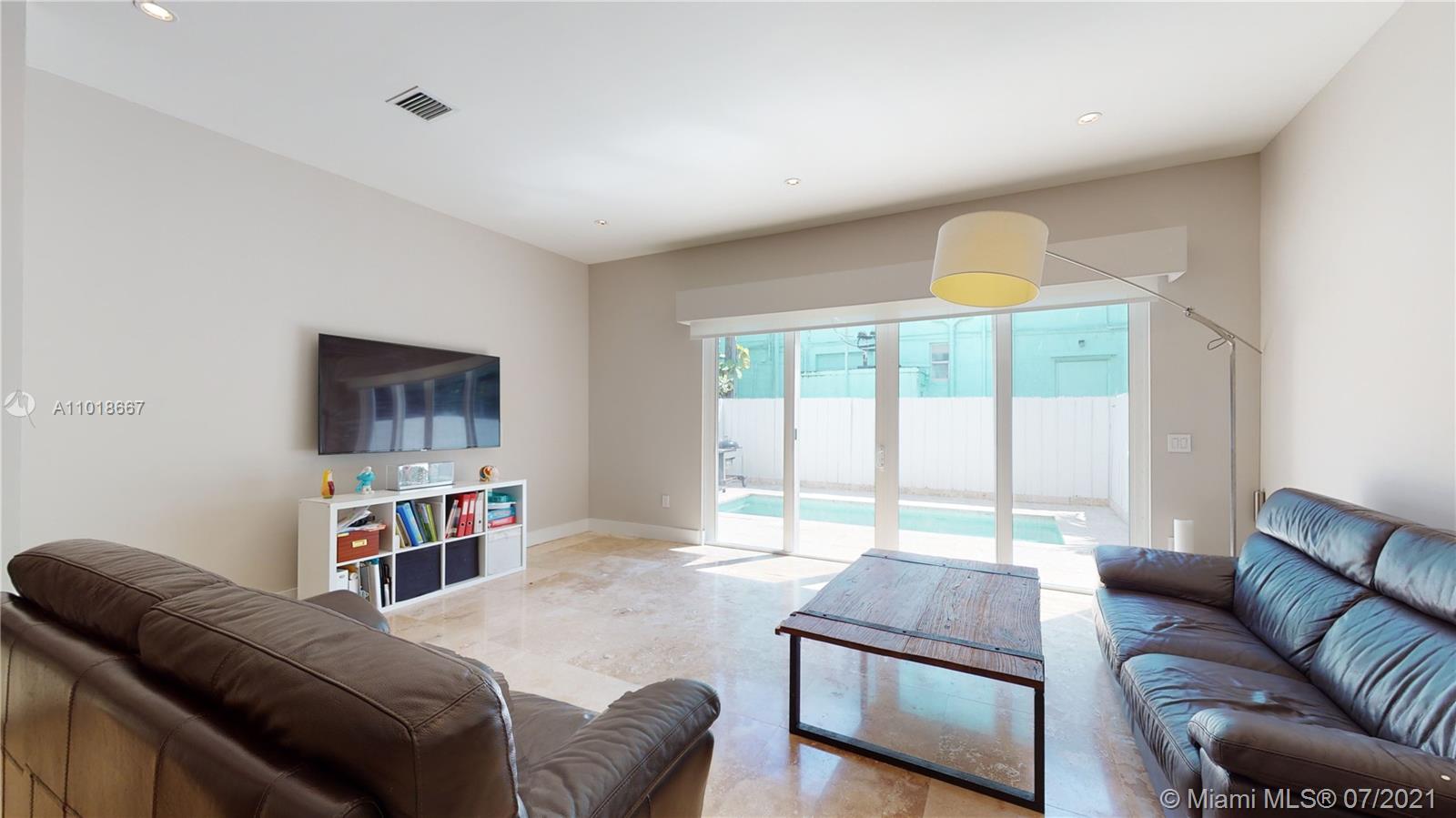 2834 W Trade Ave #2834 Coconut Grove, FL 33133