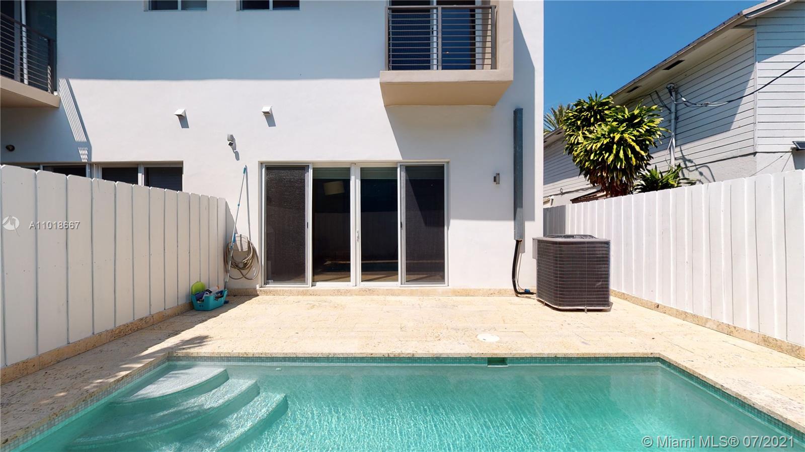 2834 W Trade Ave #2834 Coconut Grove, FL 33133