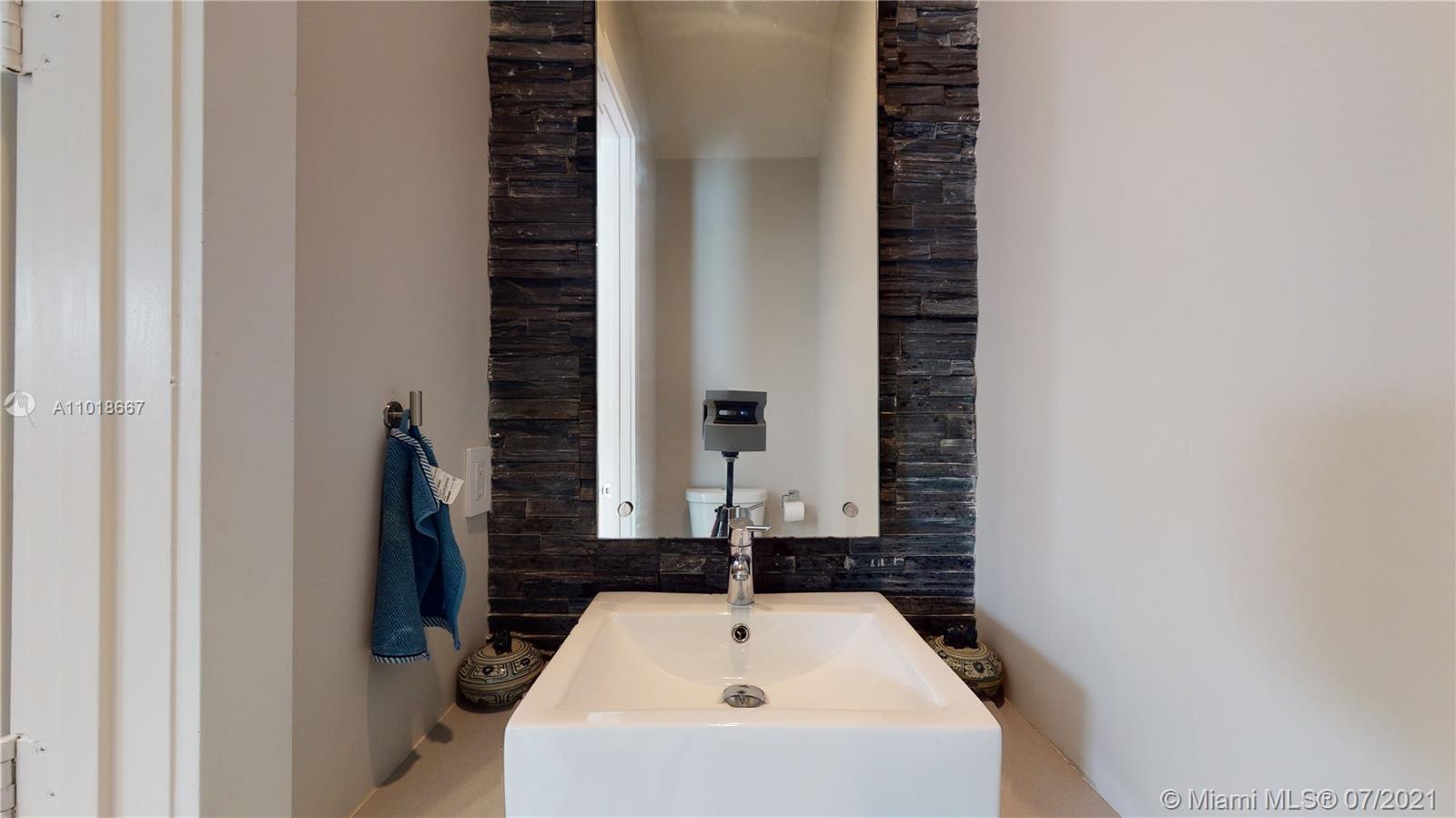 2834 W Trade Ave #2834 Coconut Grove, FL 33133