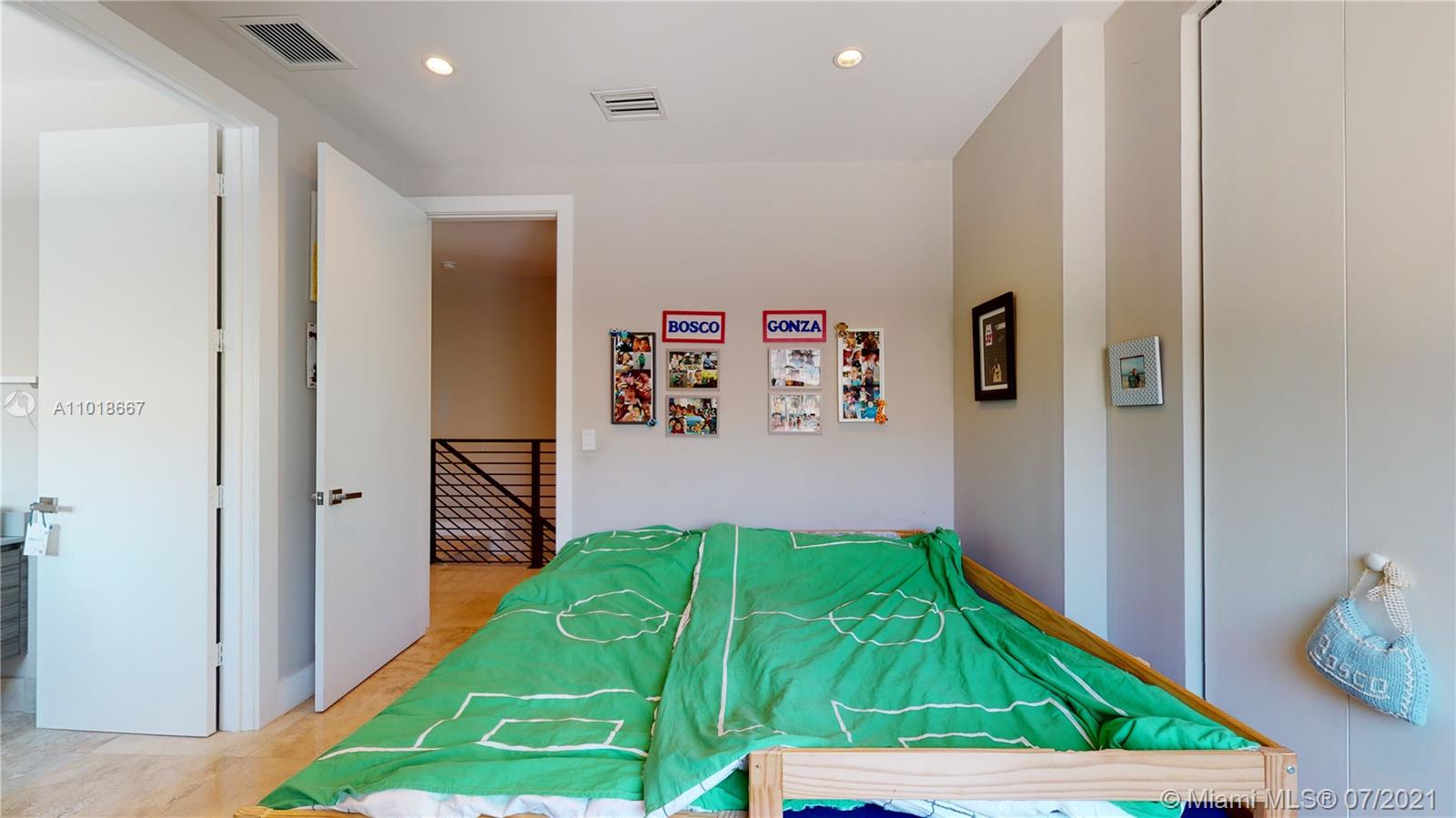 2834 W Trade Ave #2834 Coconut Grove, FL 33133