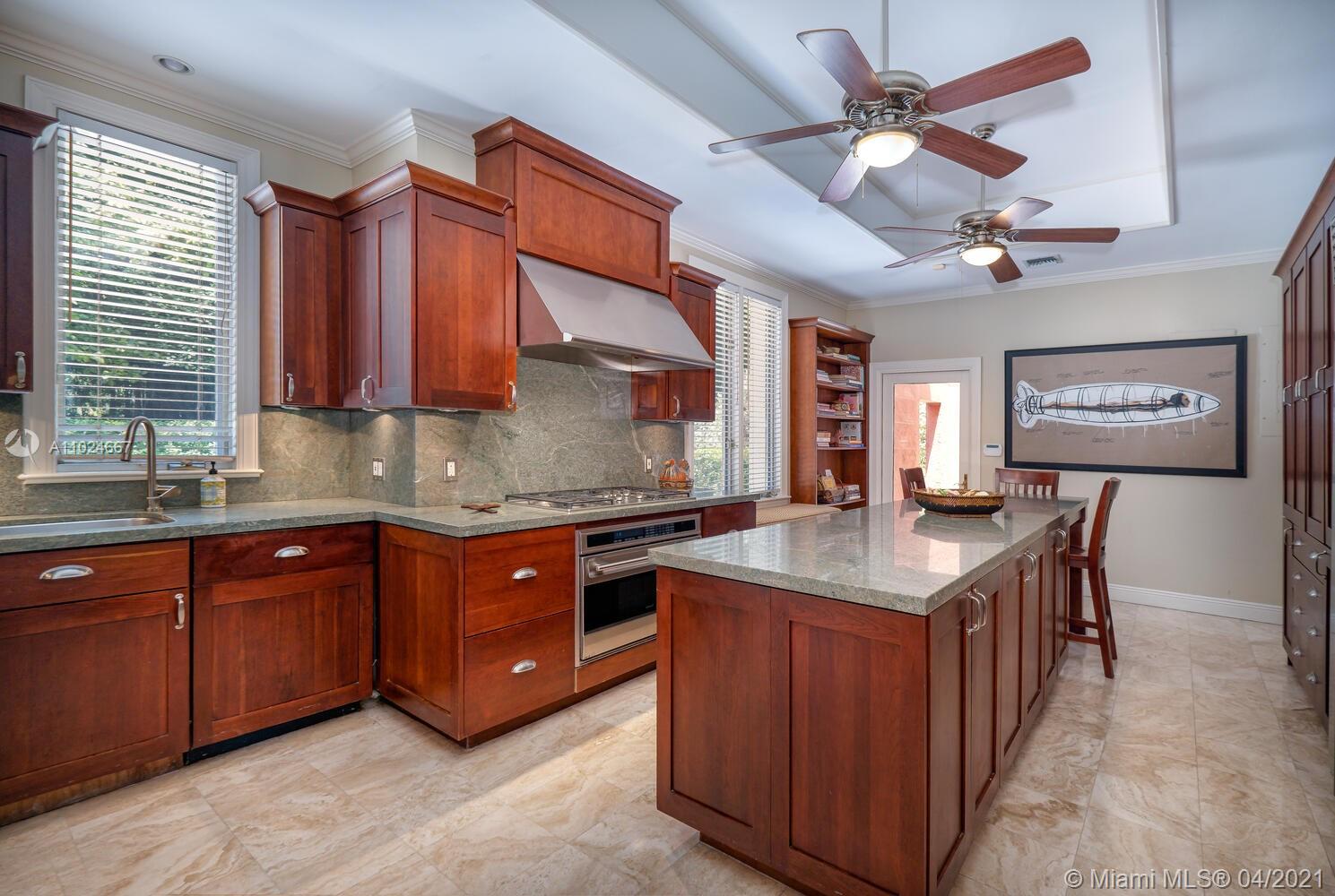 7155 Old Cutler Rd Coral Gables, FL 33143