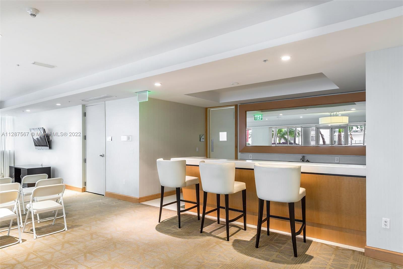 218 SE 14th St #2303 Miami, FL 33131