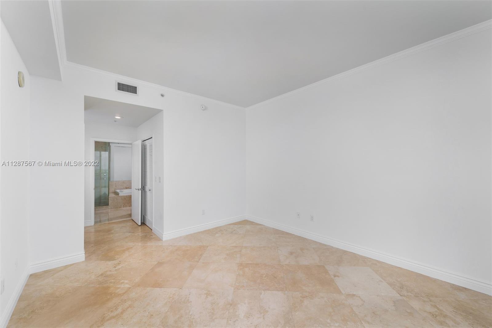 218 SE 14th St #2303 Miami, FL 33131