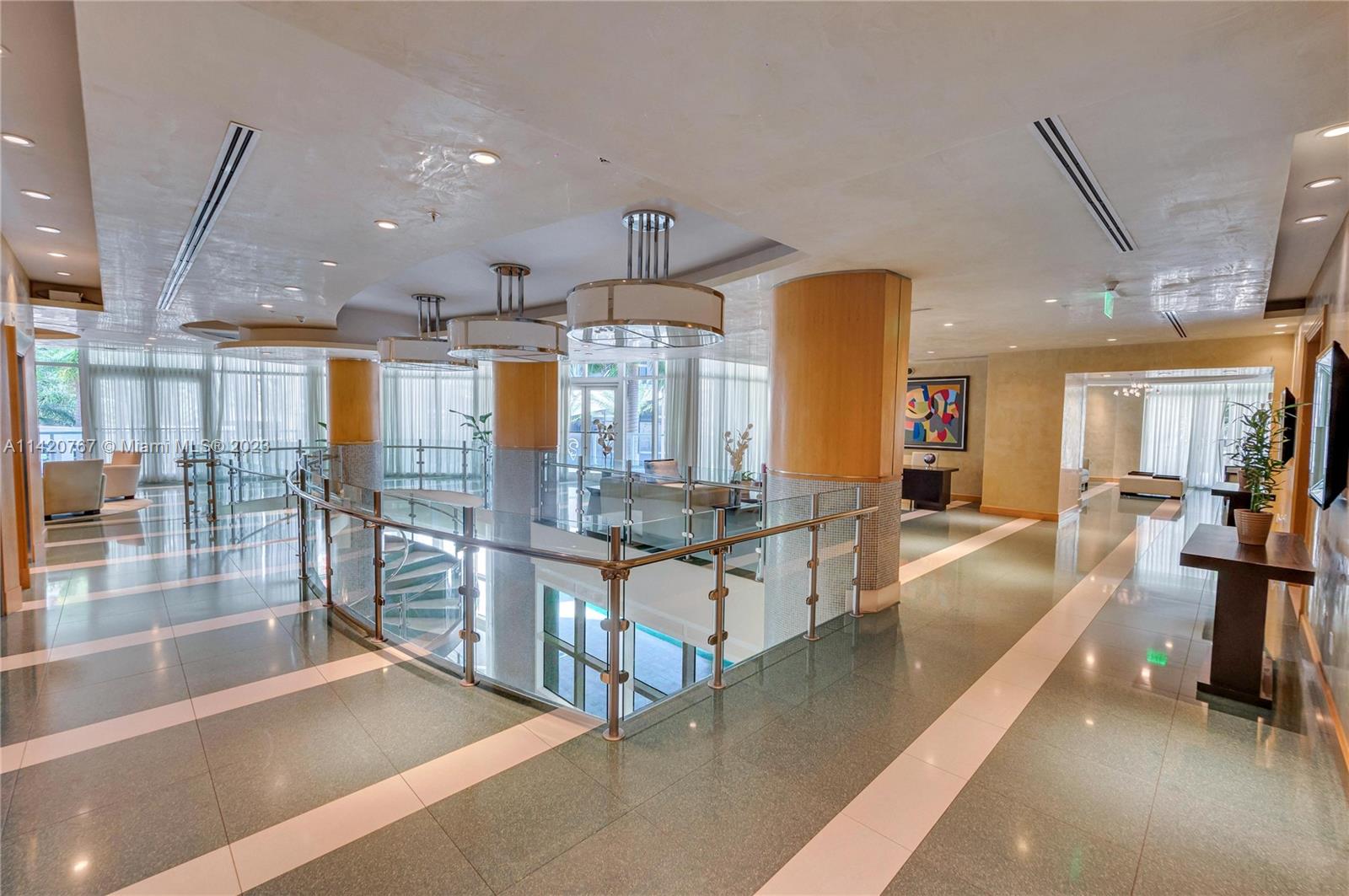 218 SE 14th St #1905 Miami, FL 33131