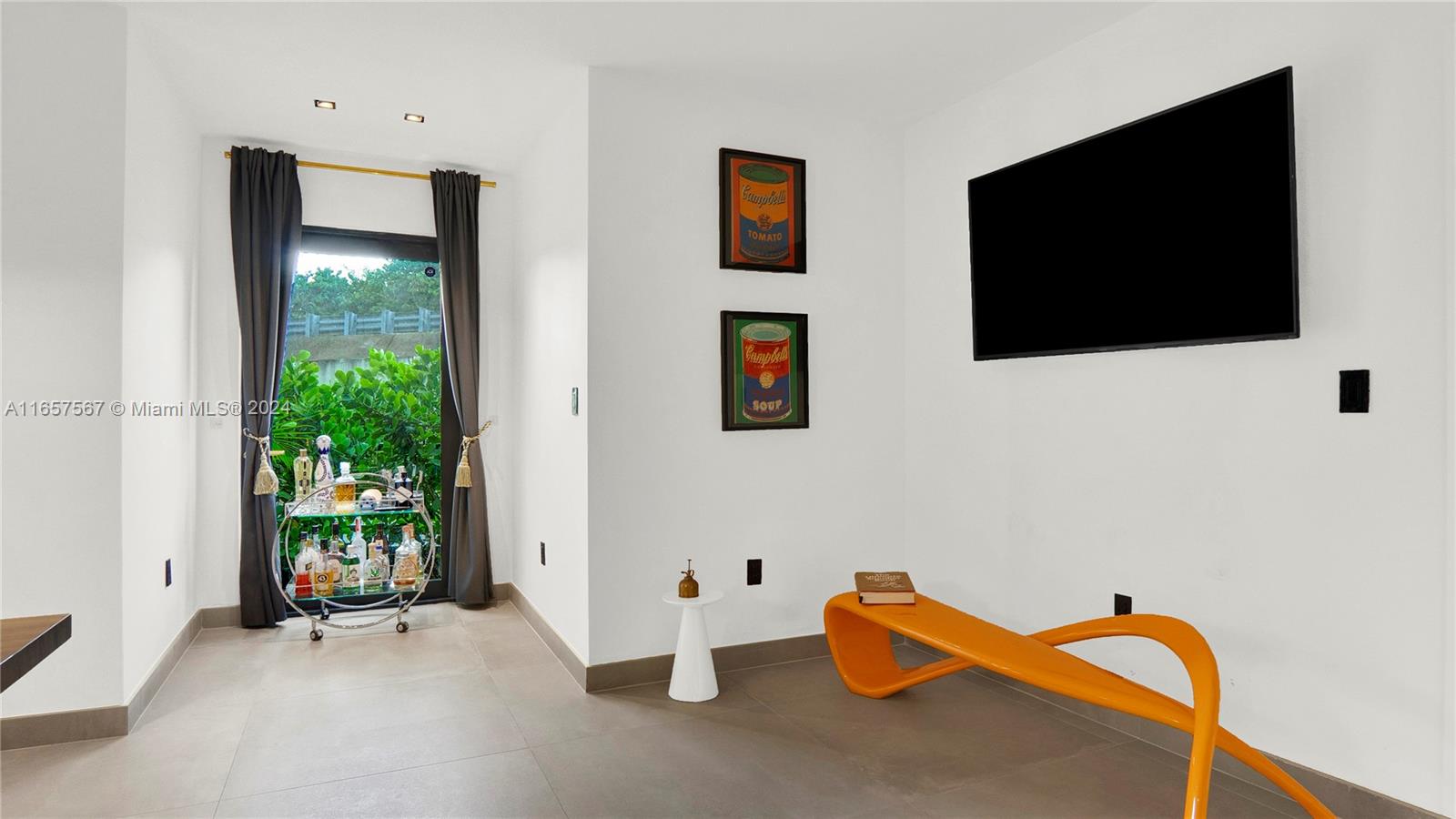 63 SW 31st Rd Miami, FL 33129