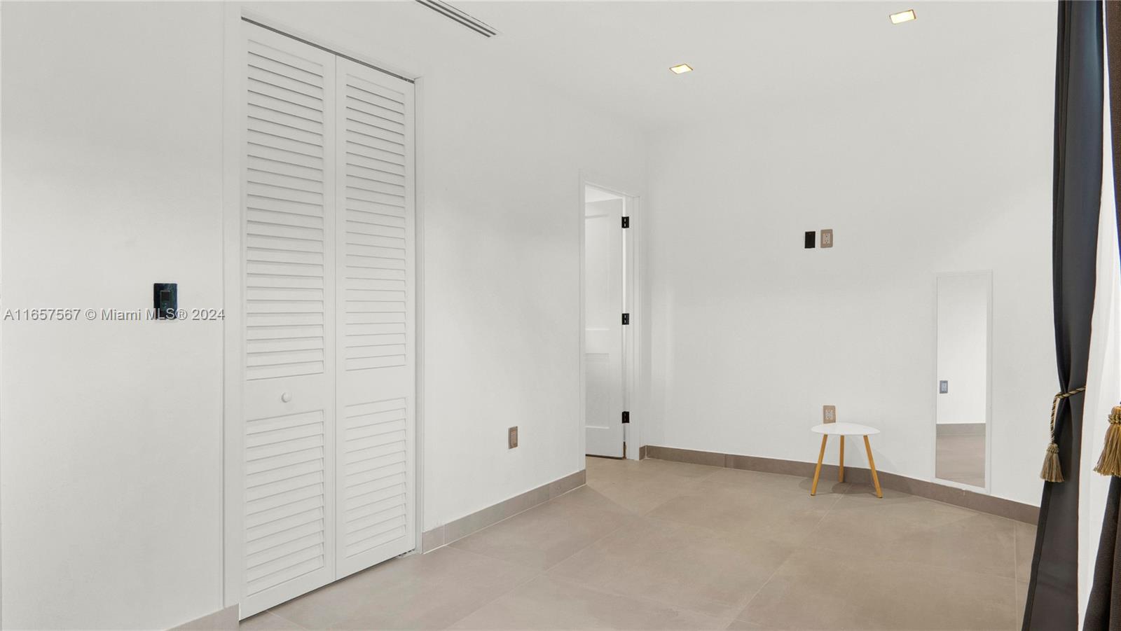 63 SW 31st Rd Miami, FL 33129