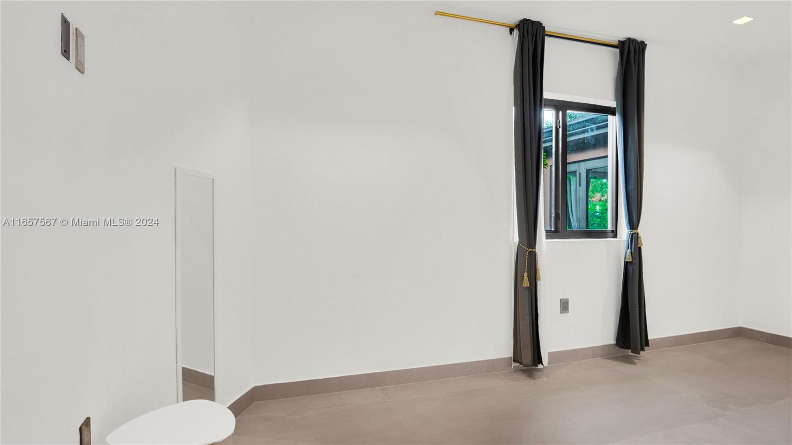 63 SW 31st Rd Miami, FL 33129