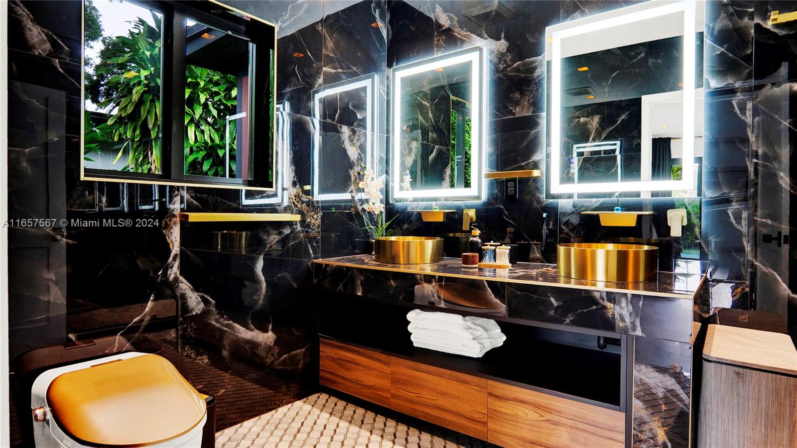 63 SW 31st Rd Miami, FL 33129