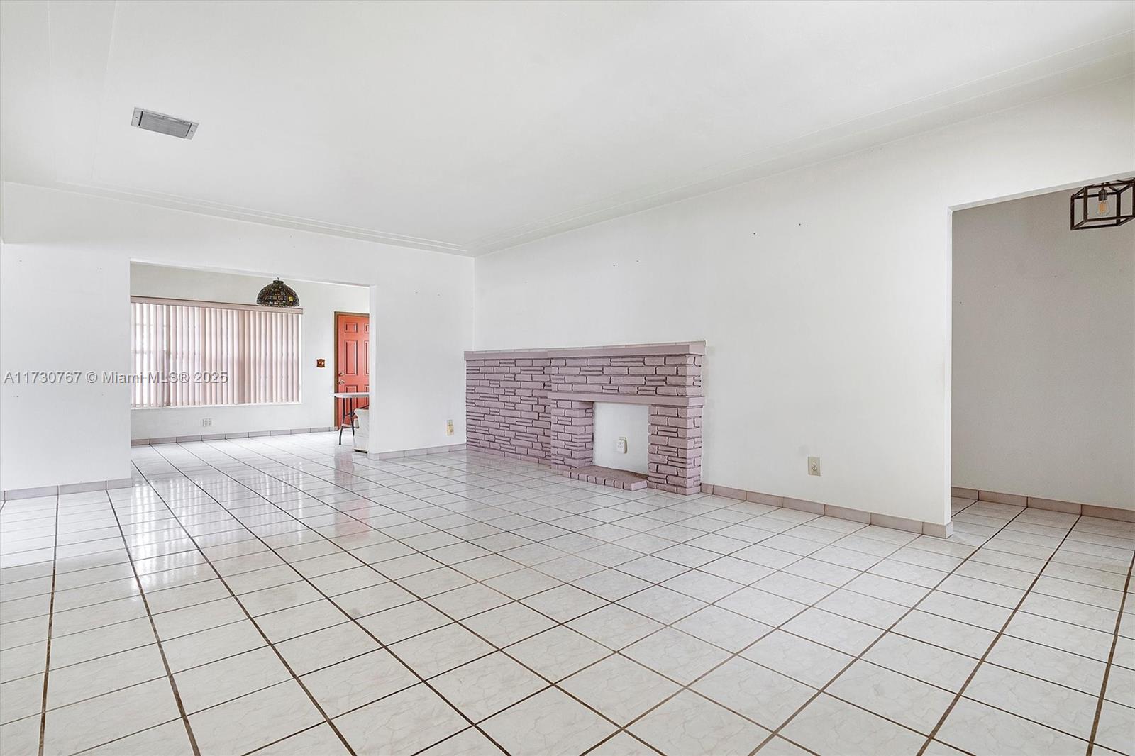 9573 Carlyle Ave Surfside, FL 33154