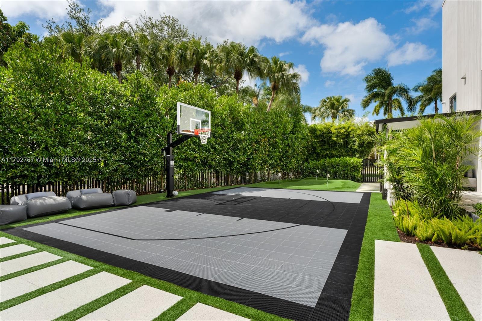 13180 Old Cutler Rd Pinecrest, FL 33156