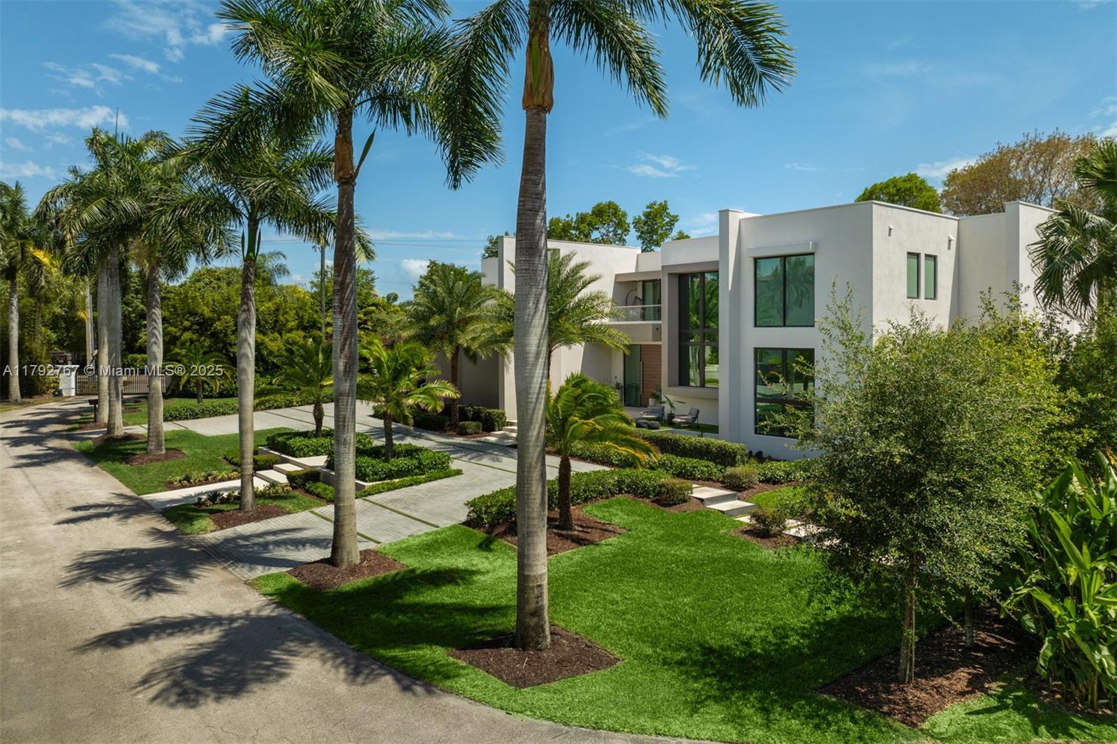 13180 Old Cutler Rd Pinecrest, FL 33156