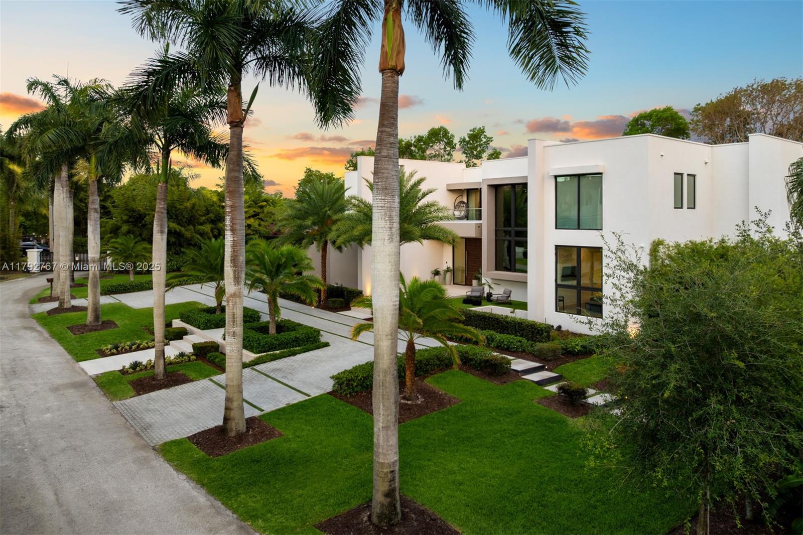 13180 Old Cutler Rd Pinecrest, FL 33156