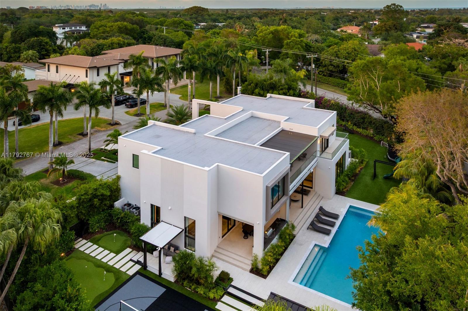 13180 Old Cutler Rd Pinecrest, FL 33156