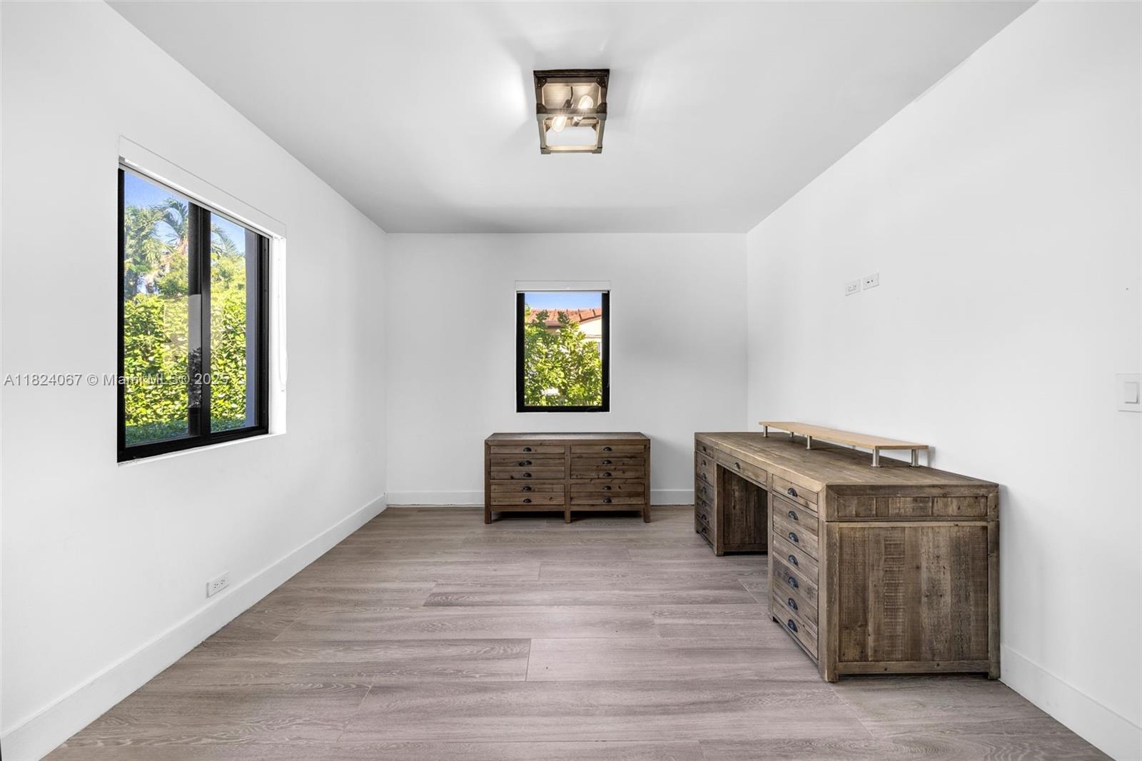 861 NE 74th St Miami, FL 33138