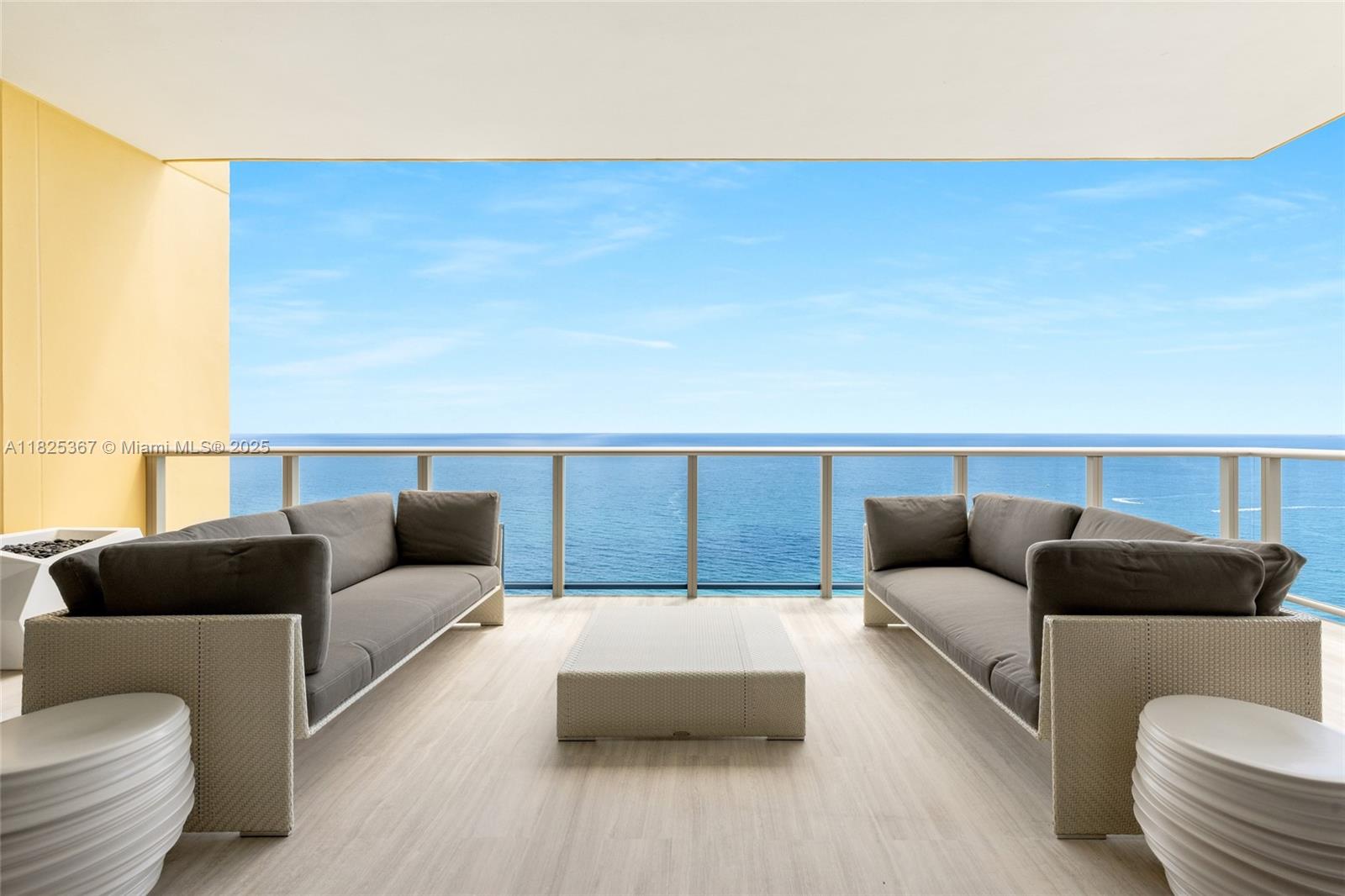 image Mansions at Acqualina2