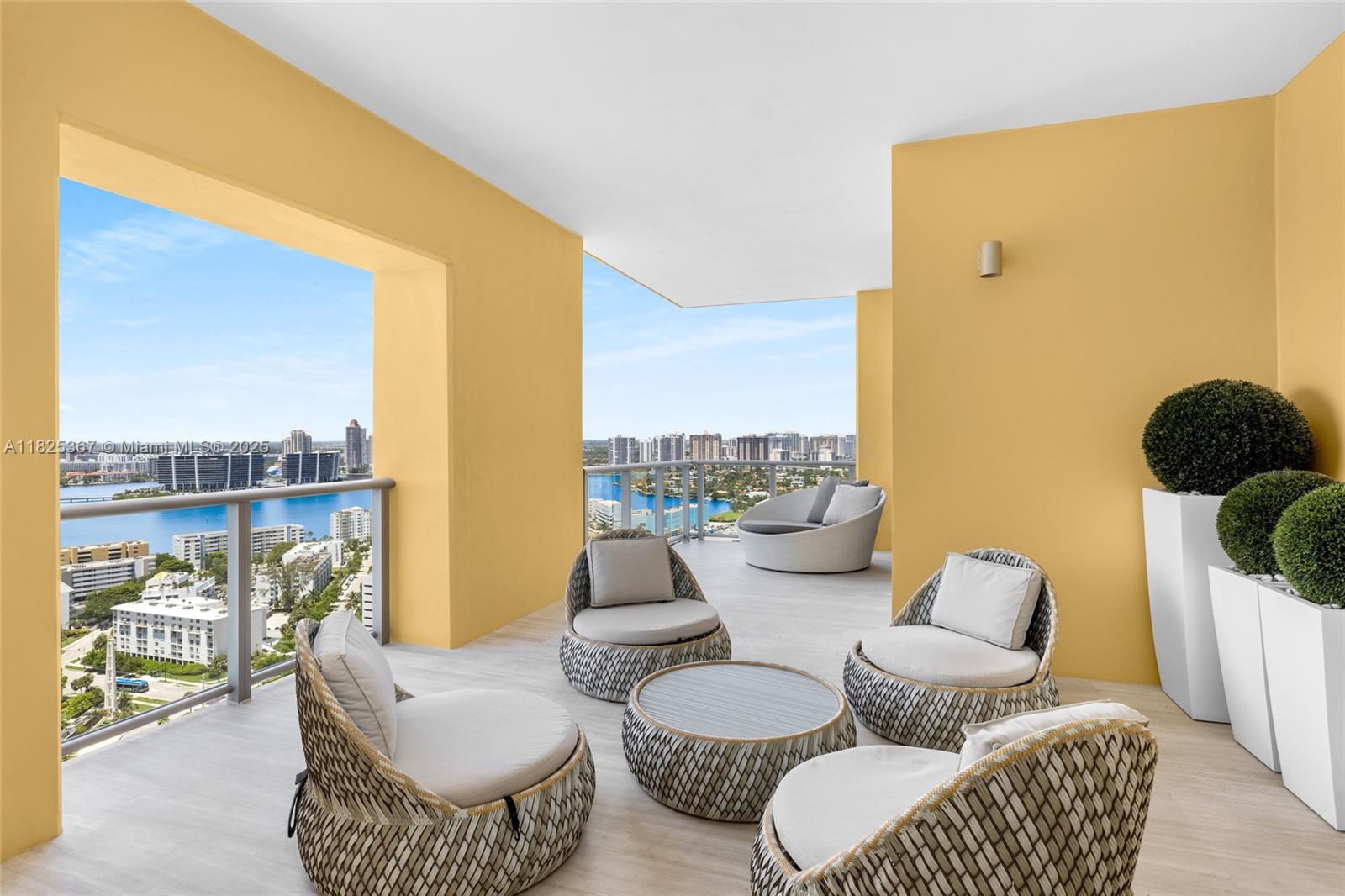 image Mansions at Acqualina30