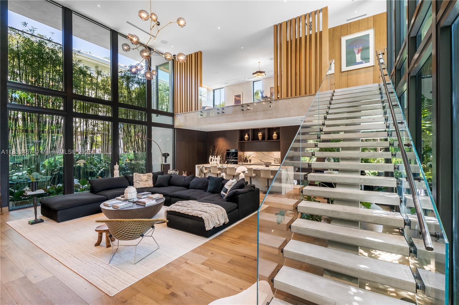 3910 Battersea Rd Miami, FL 33133