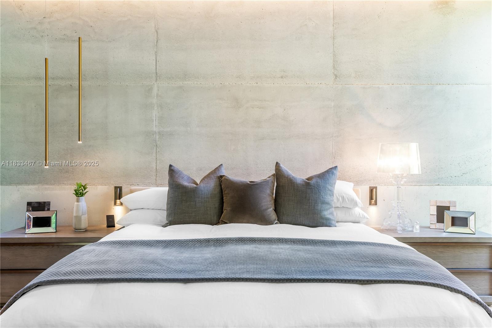 3910 Battersea Rd Miami, FL 33133