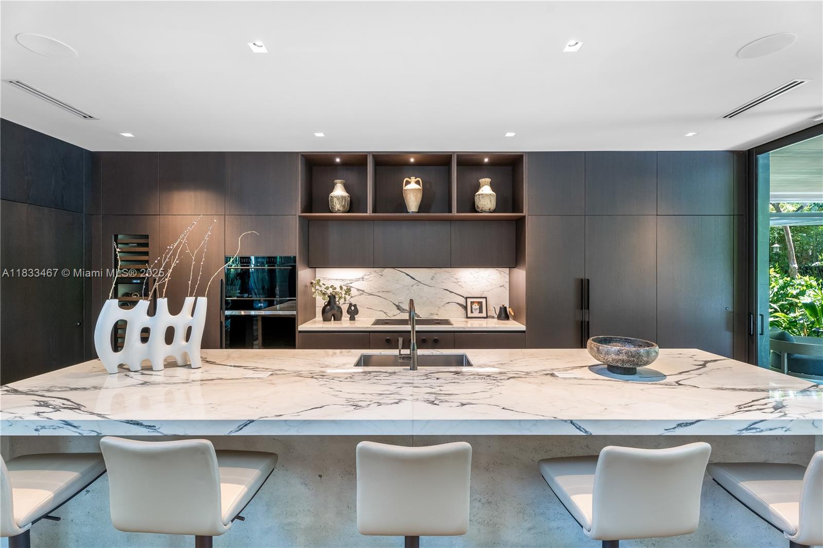 3910 Battersea Rd Miami, FL 33133