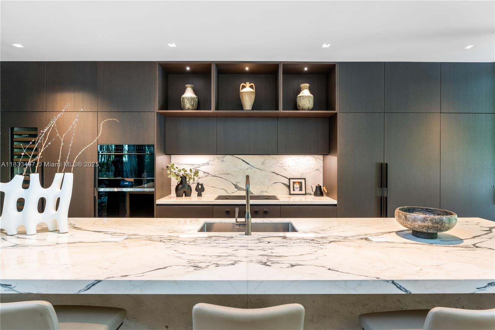 3910 Battersea Rd Miami, FL 33133