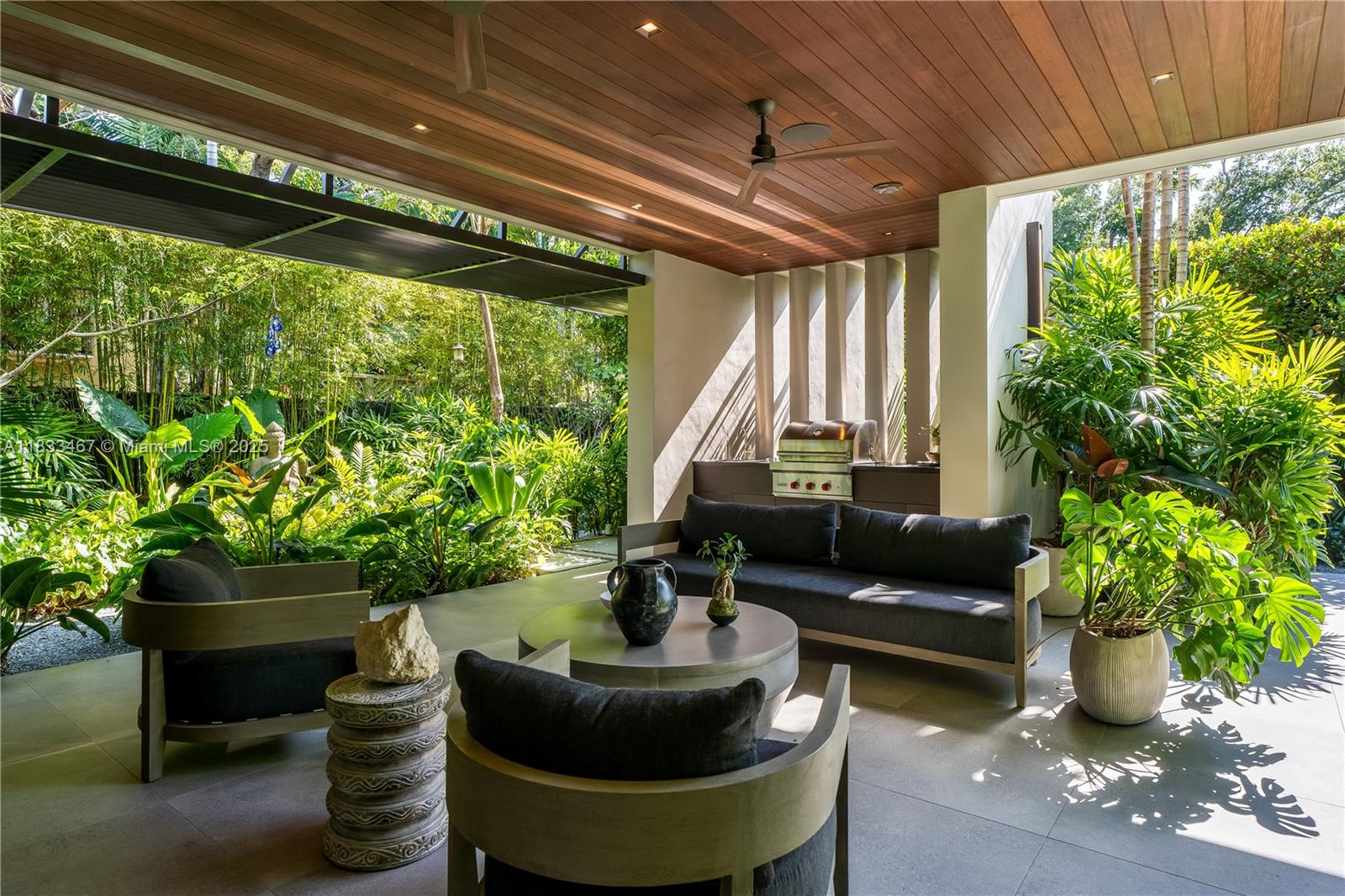 3910 Battersea Rd Miami, FL 33133