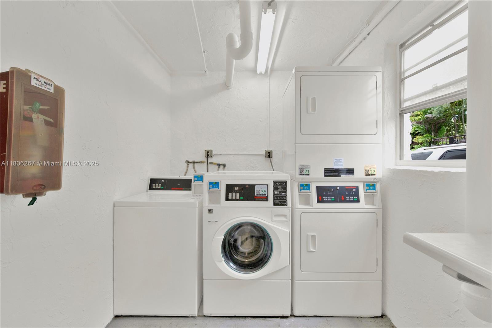 6886 N Kendall Dr #D102 Pinecrest, FL 33156