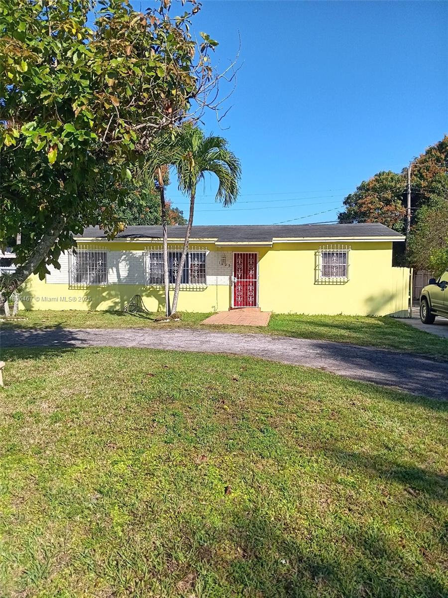 1825 NW 112th St