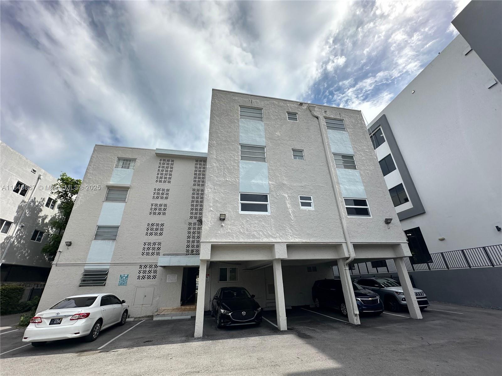 1337 NW 1st St #7