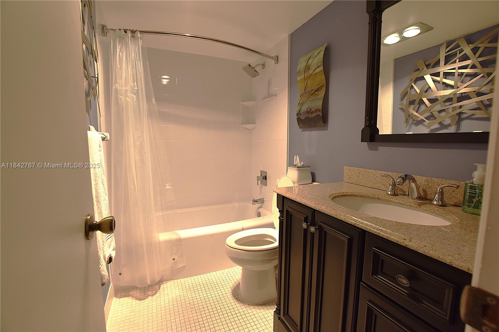 3800 Oaks Clubhouse Dr #309 Pompano Beach, FL 33069