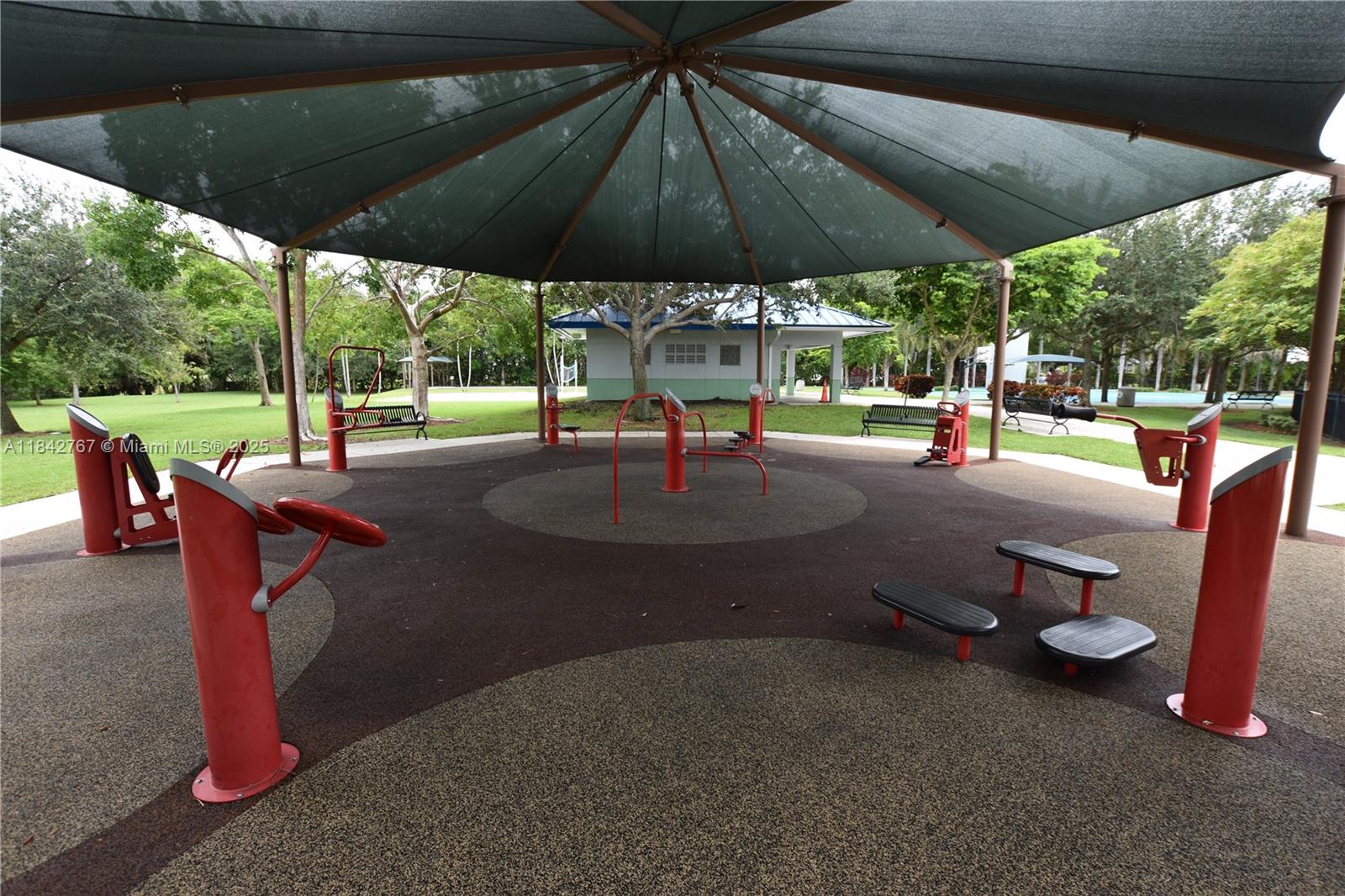 3800 Oaks Clubhouse Dr #309 Pompano Beach, FL 33069