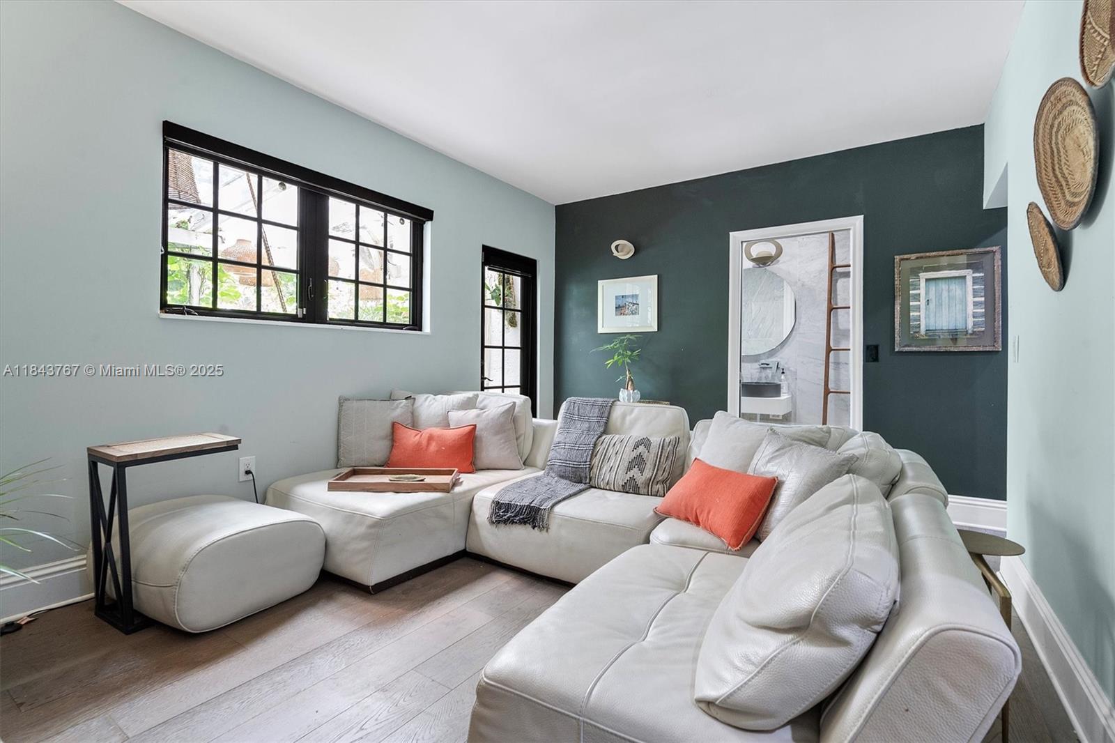 484 NE 57th St Miami, FL 33137