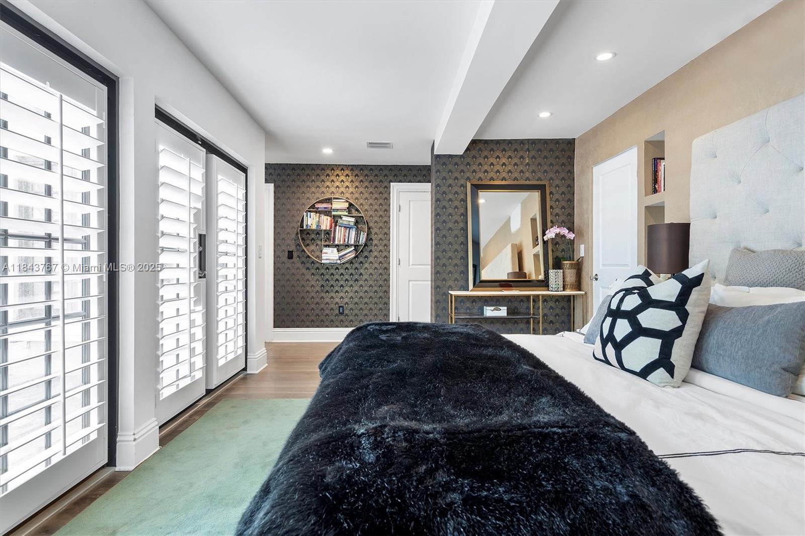 484 NE 57th St Miami, FL 33137