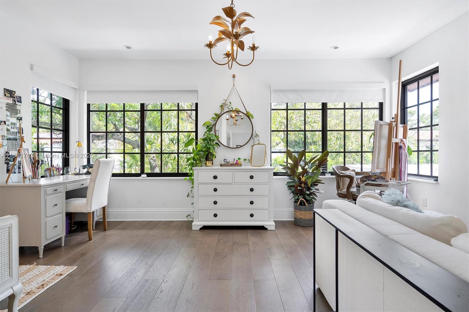 484 NE 57th St Miami, FL 33137