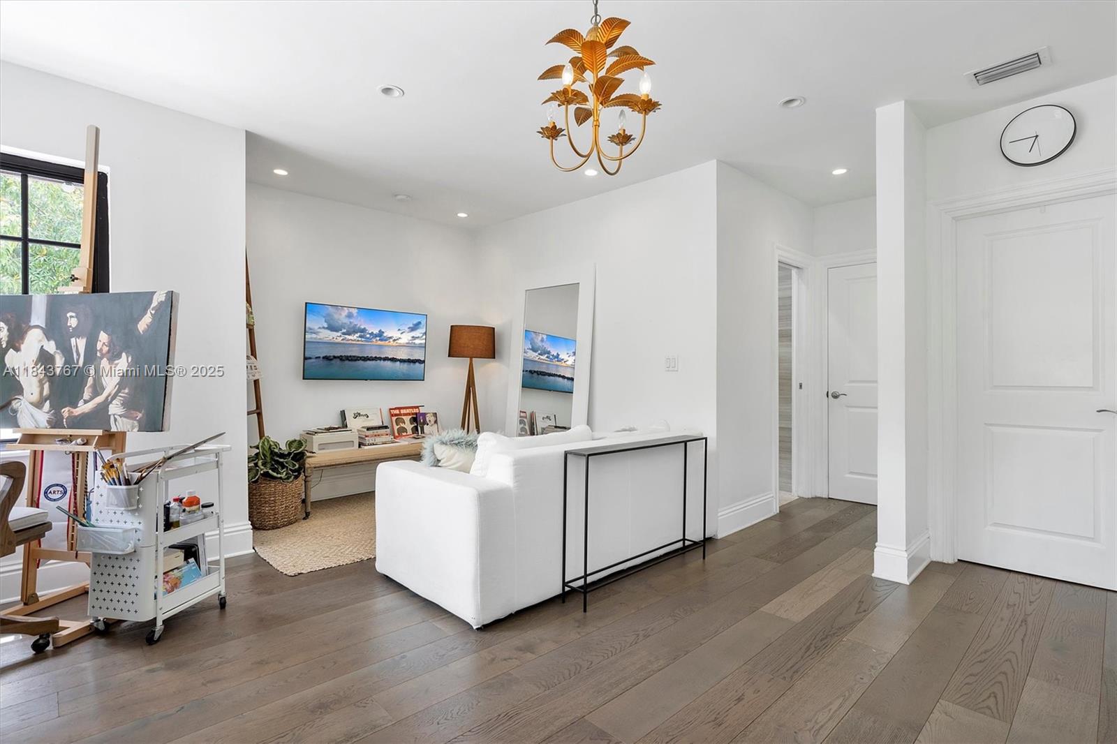 484 NE 57th St Miami, FL 33137