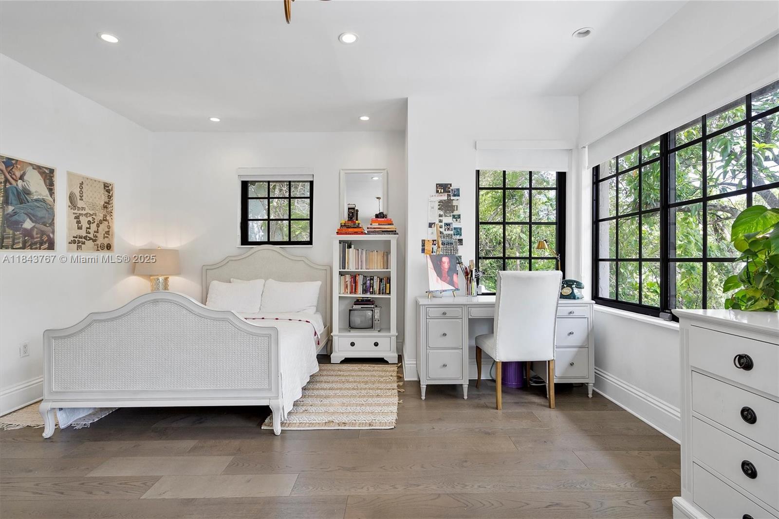 484 NE 57th St Miami, FL 33137